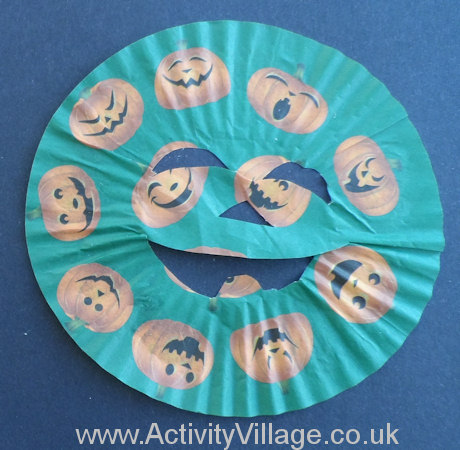 Cupcake case Jack O'Lantern 1