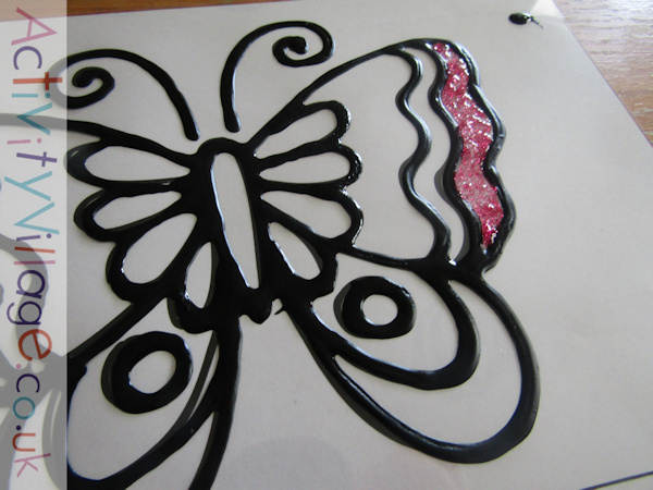 Filling the gaps with glitter glue