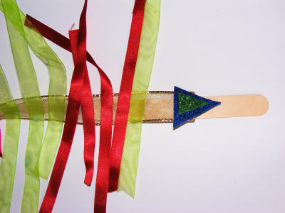 Wooden spoon dragon puppet craft - tail detail